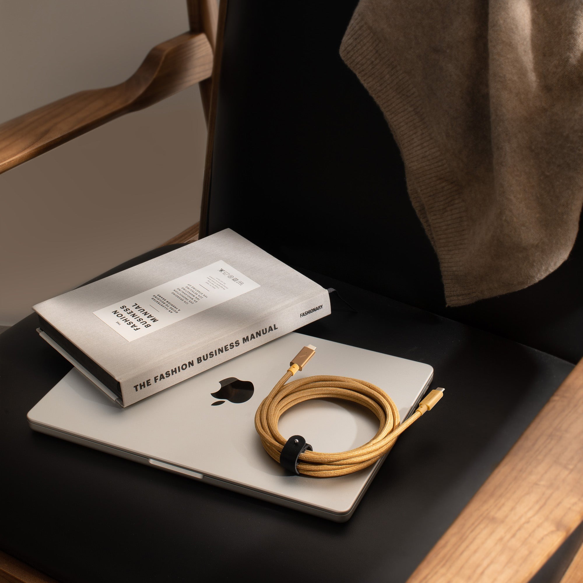 Cáp Native Union Belt Cable USB-C to USB-C 240W