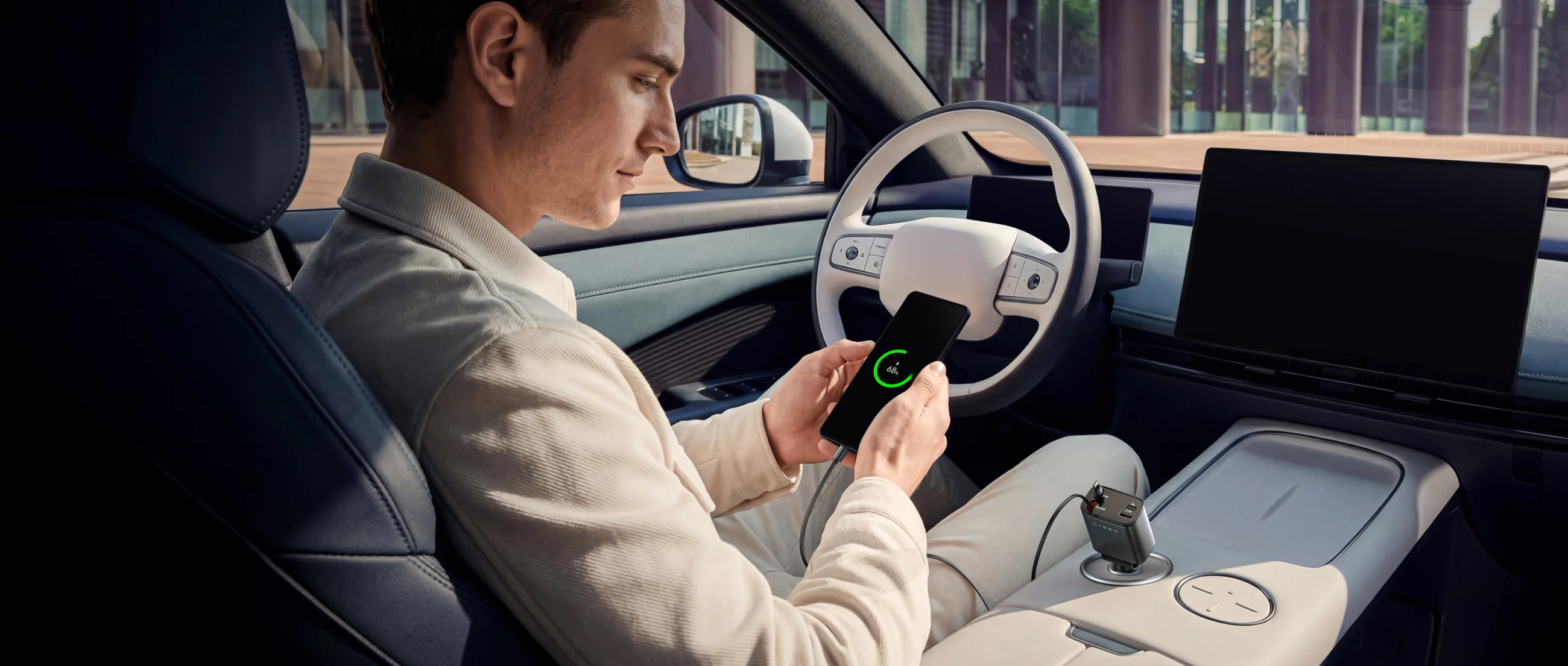 Sạc xe hơi Lisen Retractable 69W Fast Car Charger